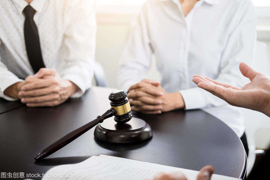 合同审查与优化 商务人士与律师的协作之道